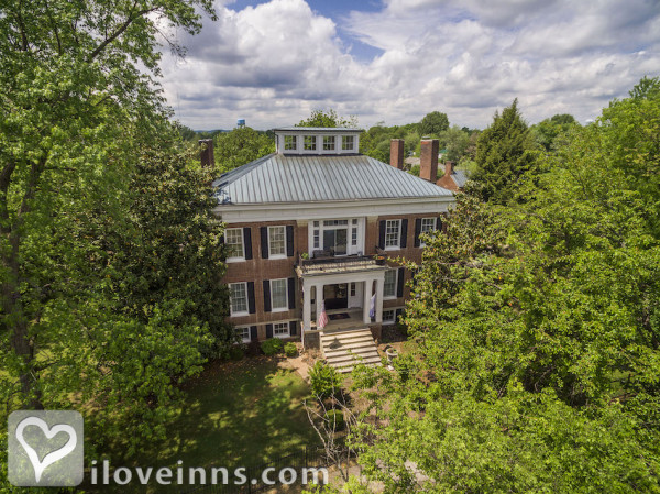 Bourbon Manor Bed and Breakfast Inn Gallery